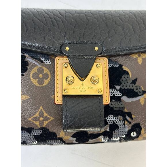 Louis Vuitton Limited Edition Fleur de Jais Clutch - Picture 6 of 9